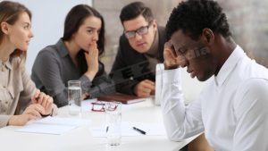 Khó khăn của người tự kỷ khi tiết lộ chẩn đoán